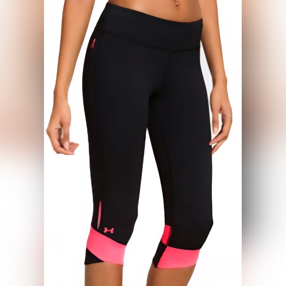 UNDER ARMOR Breast Cancer Awareness Pink Ribbon Capri Leggings | SZ S - Picture 1 of 9